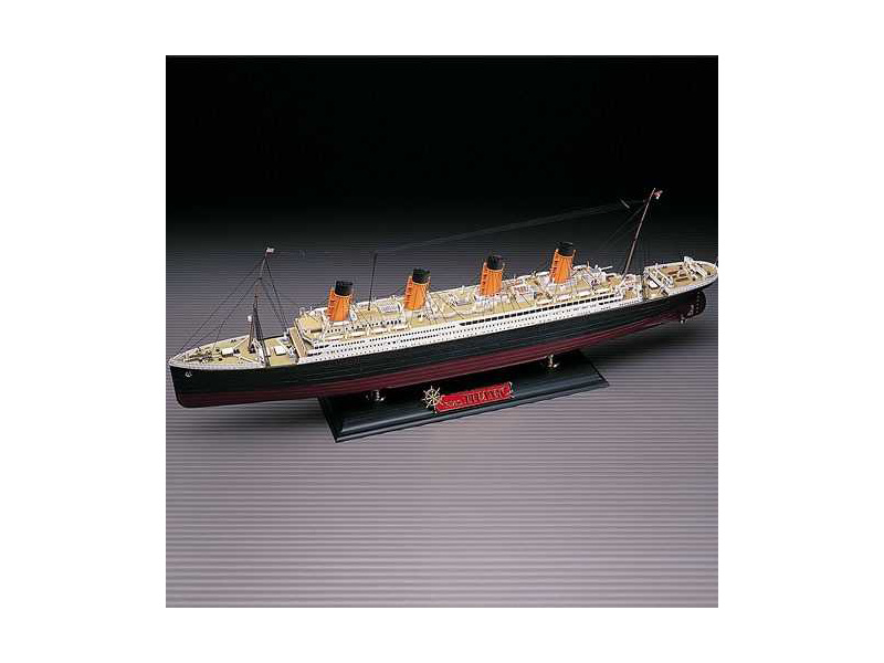 Plastikový model lodě Academy 14215 Titanic MCP (1:400)