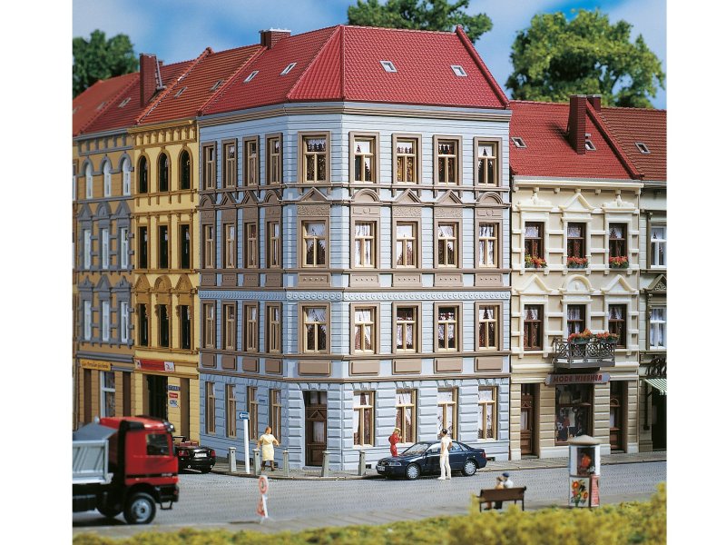 Auhagen 11391 Rohový dům v ulici Schmidtstraße č. 11 HO | pkmodelar.cz