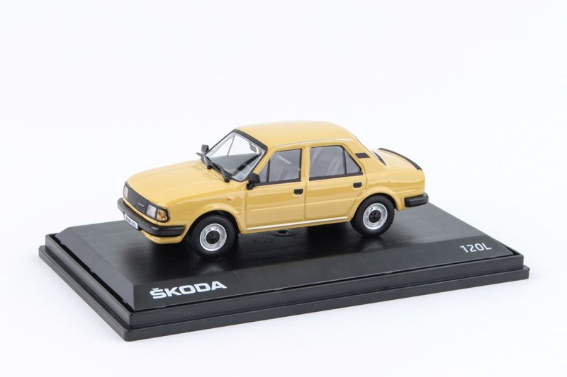 Škoda 120L (1984) 1:43 - Béžová Šampaň | pkmodelar.cz