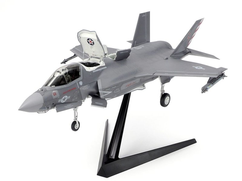 Tamiya 61125 F-35B Lightning II 1/48 | pkmodelar.cz