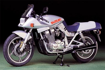 Plastikový model motorky Tamiya 14010 Suzuki GSX1100S Katana Kit - CF410 1:12