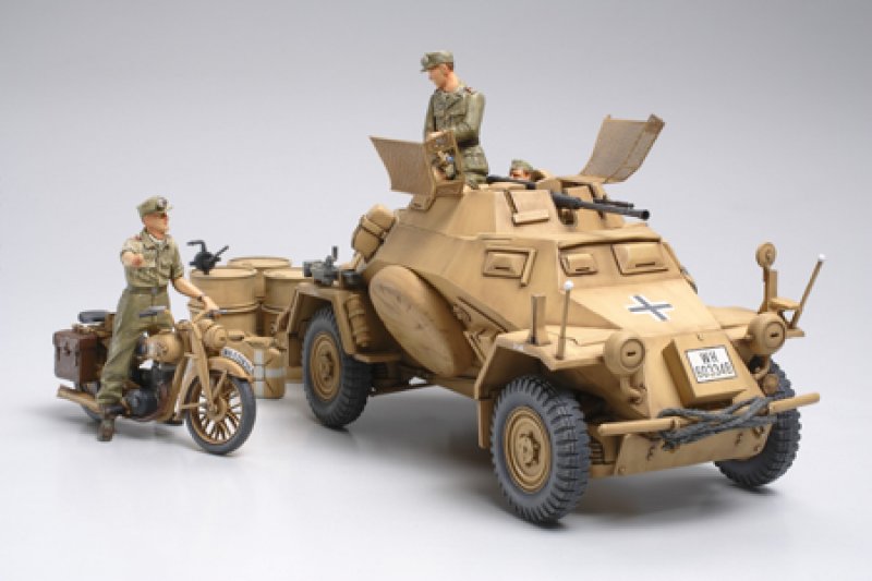 Plastikový model vojenské techniky Tamiya 35286 Sd.Kfz.222 Leichter Panzerspahwagen 4x4 Afrika Korps 1:35 | pkmodelar.cz