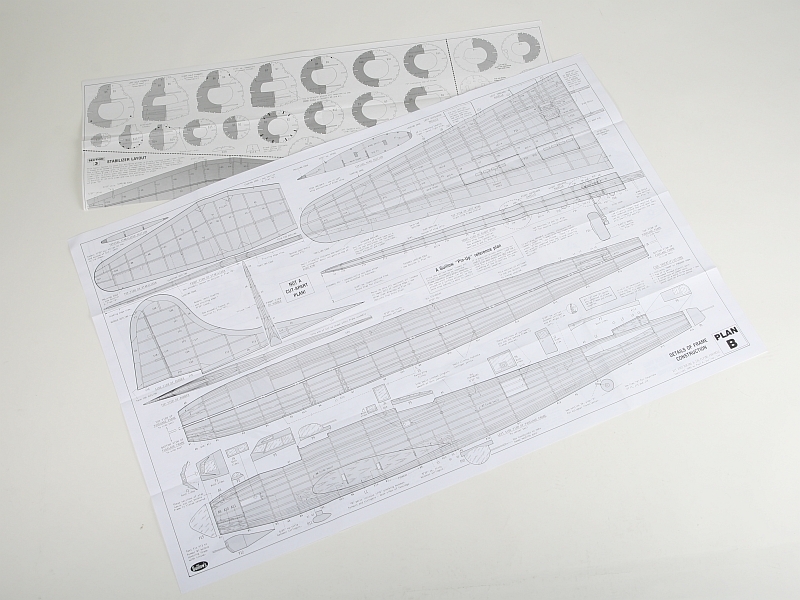 B-17G Flying Fortress 1:28 (1149mm) | pkmodelar.cz