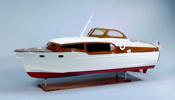 1954 Chris-Craft Commander rychlý člun 914mm | pkmodelar.cz