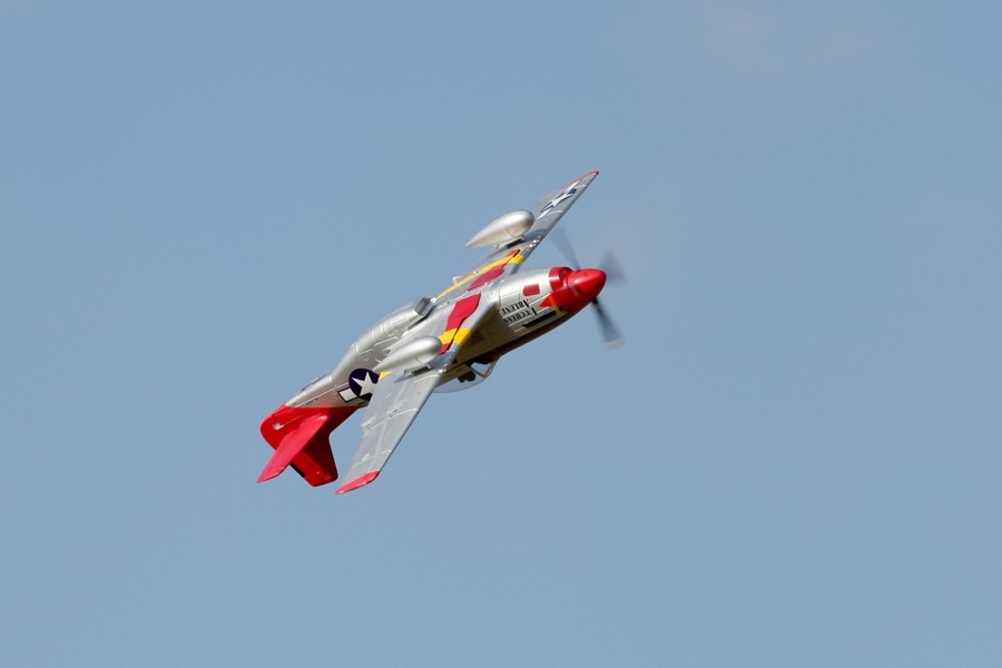 P-51D Mustang Red Tail V8 - | pkmodelar.cz