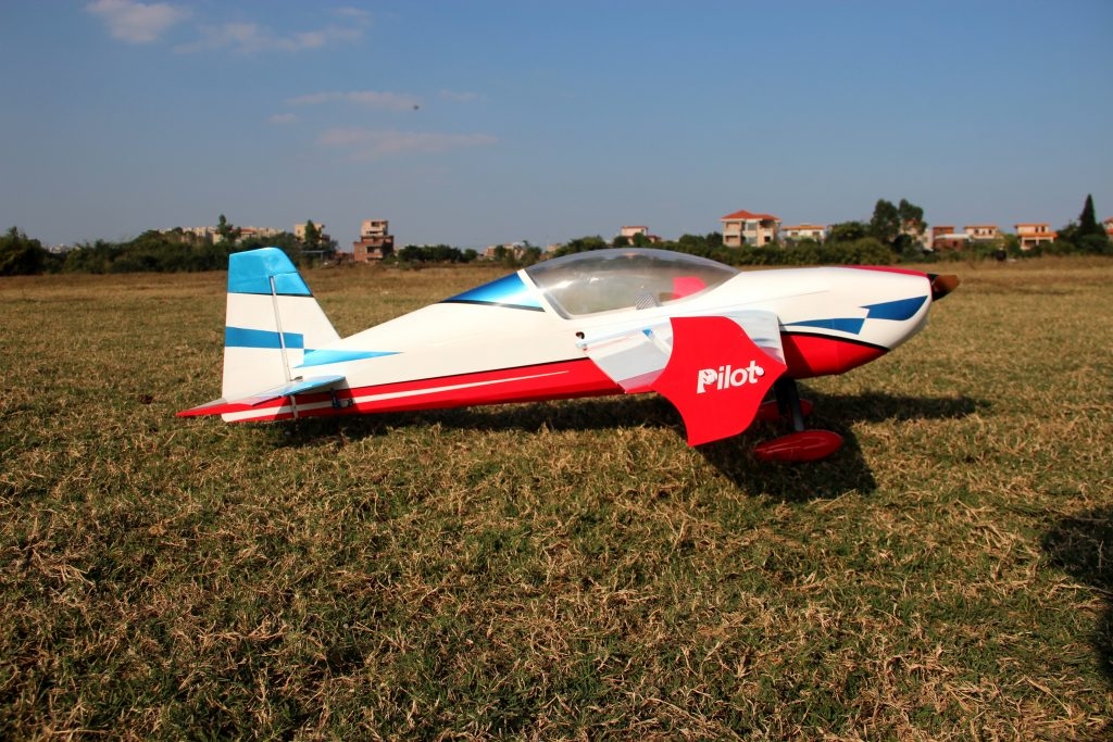 67" Extra NG 1702mm Červeno-Modrá | pkmodelar.cz