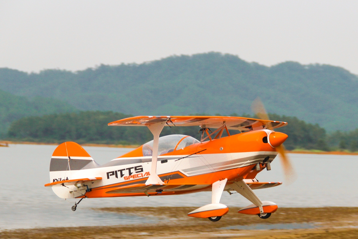 87" Pitts S2B Oranžový (2,2m) | pkmodelar.cz