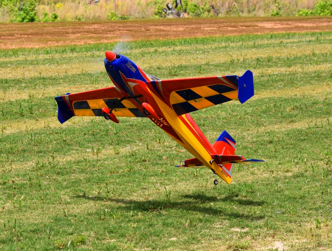 48" Extra 300 EXP V2 - Červená/Modrá/Žlutá 1,21m | pkmodelar.cz