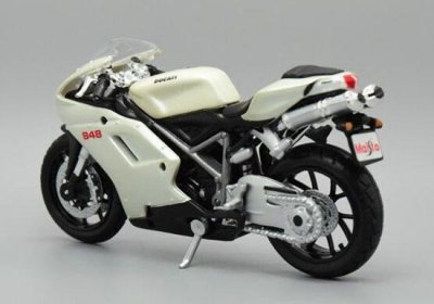 Model motocyklu MAISTO Ducati 848 1:18