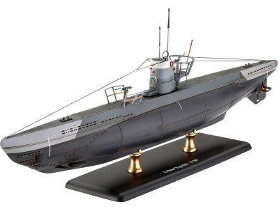 Plastikový model ponorky Revell 65155 Type II B (1943) 1:144