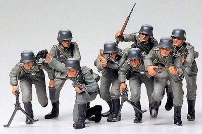 Plastikový model vojáků Tamiya 35030 German Assault Troops (Infantry) 1:35 | pkmodelar.cz