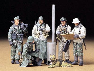 Plastikový model vojáků Tamiya 35212 German Soldiers at Field Briefing 1/35 | pkmodelar.cz