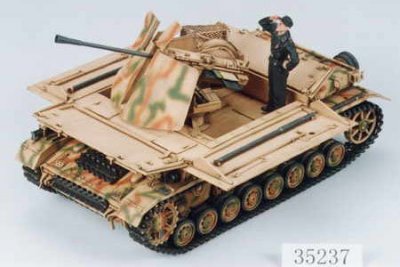 Plastikový model vojenské techniky Tamiya 35237 German Self Propelled Mobelwagen 3.7cm PZ.KPFWIV 1/35