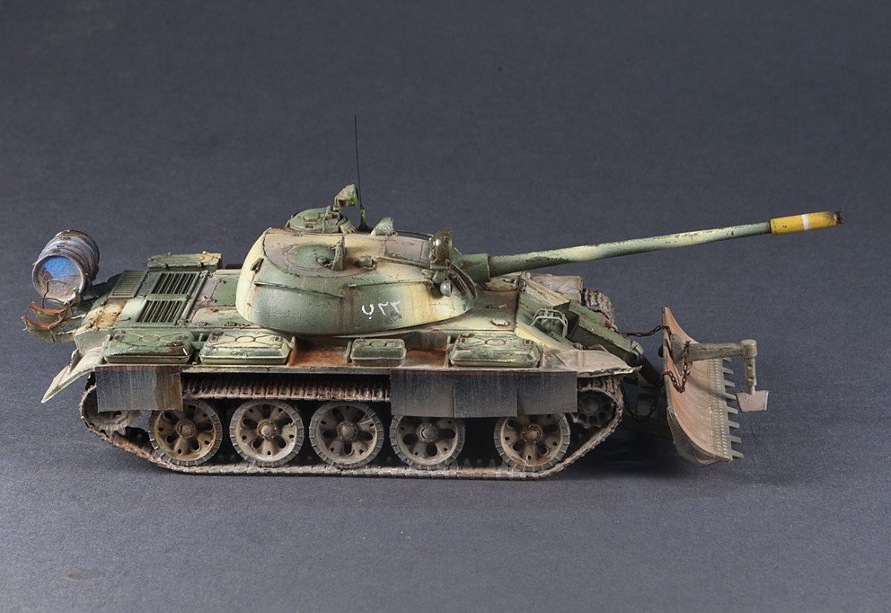 Plastikový model tanku Trumpeter 07284 T-55 with BTU-55 1:72 | pkmodelar.cz