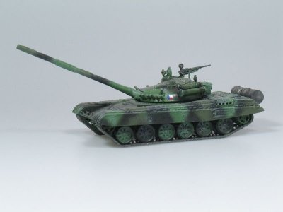 Model SDV T-72M1 1:87