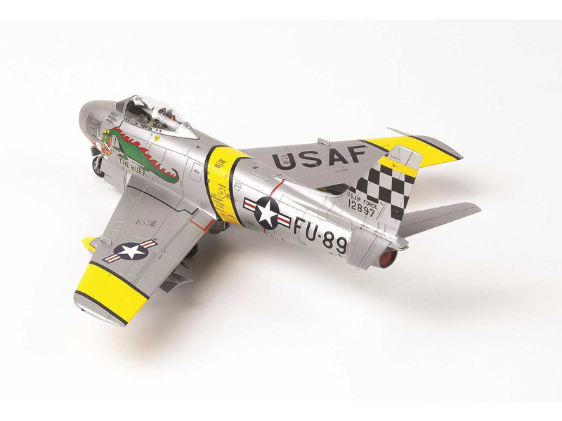 Academy North American F-86F Sabre The Huff (1:48) | pkmodelar.cz
