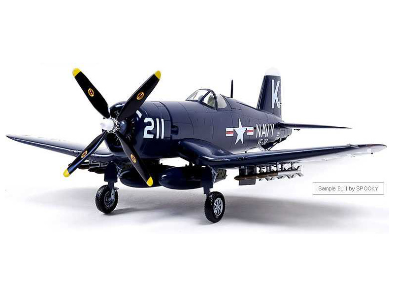 Academy Vought F4U-4 "Battle of Jangjin Reservoir" (1:48) | pkmodelar.cz