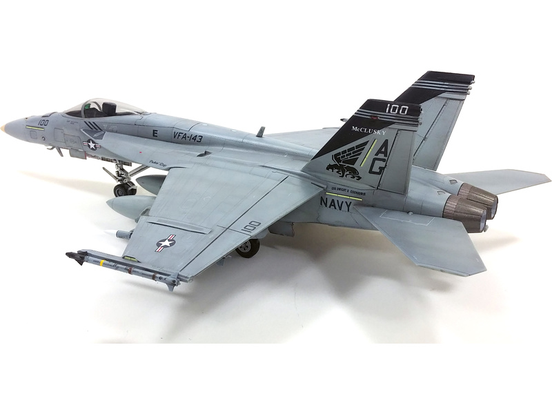 Plastikový model letadla Academy 12547 USN F/A-18E VF-143 "Pukin Dogs" (1:72) | pkmodelar.cz