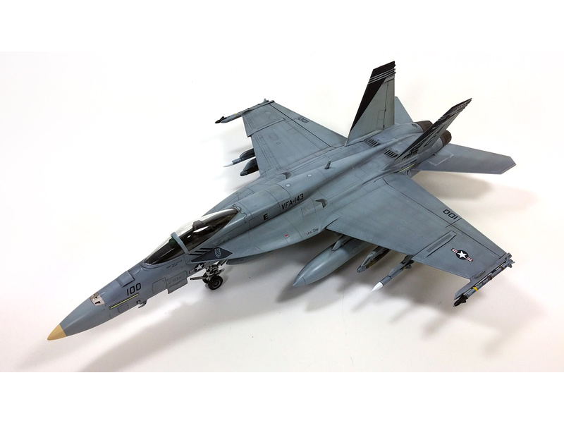 Plastikový model letadla Academy 12547 USN F/A-18E VF-143 "Pukin Dogs" (1:72) | pkmodelar.cz