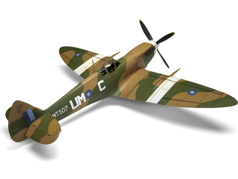 Airfix Supermarine Spitfire Mk.VIII (1:24) | pkmodelar.cz