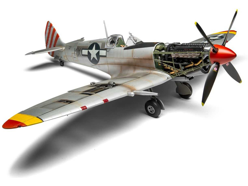 Airfix Supermarine Spitfire Mk.VIII (1:24) | pkmodelar.cz