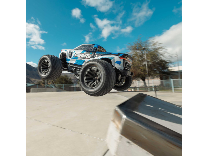 Arrma Granite Mega 665 1:10 4WD RTR zelená | pkmodelar.cz