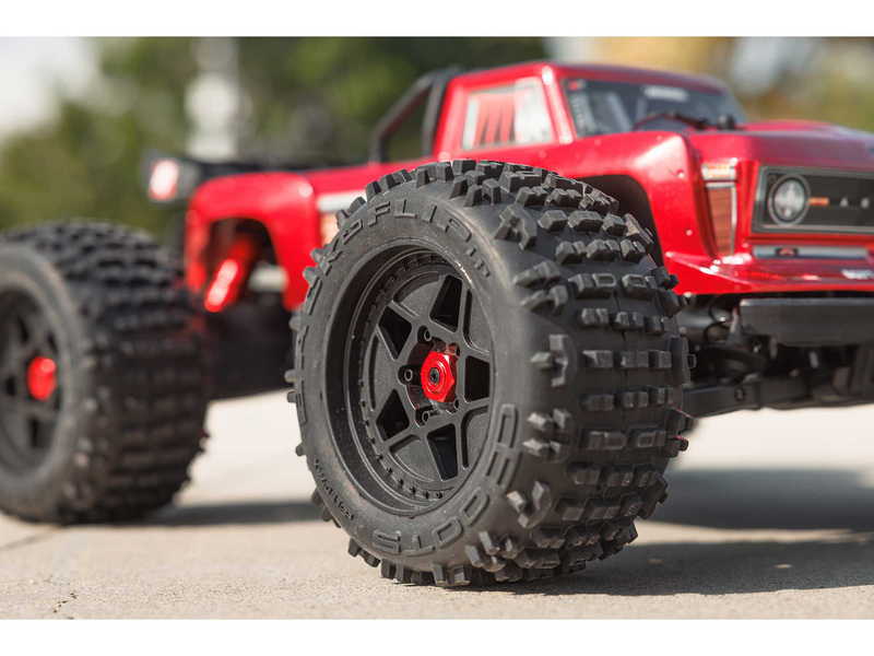 Arrma Outcast 4S V2 BLX 1:10 4WD RTR červená | pkmodelar.cz