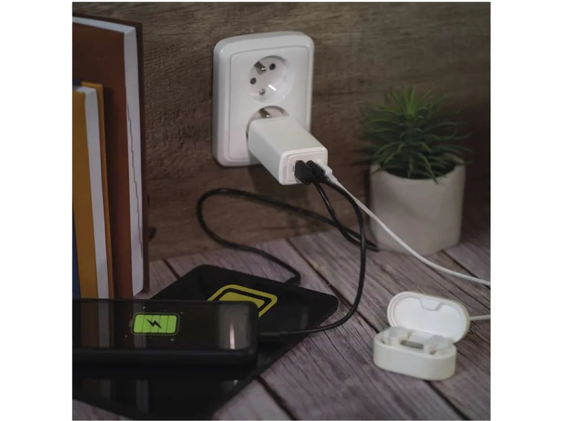 Síťový USB adaptér (zdroj) GaN PD 65W | pkmodelar.cz