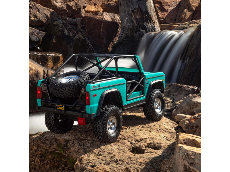 Axial SCX10 III Early Ford Bronco 4WD 1:10 bílý | pkmodelar.cz
