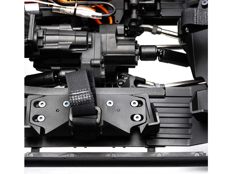 Axial SCX10 III Early Ford Bronco 4WD 1:10 bílý | pkmodelar.cz