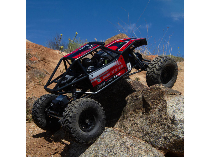 Axial Capra 1.9 4WS 1:10 RTR černá | pkmodelar.cz