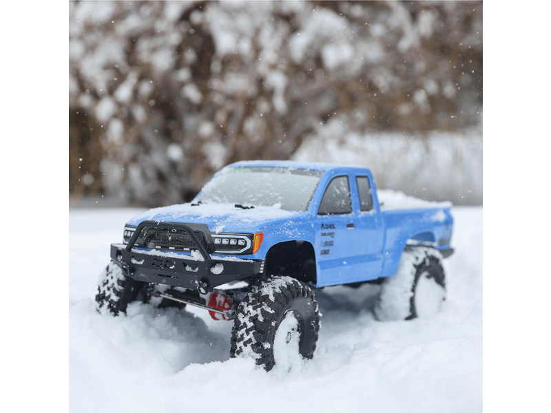 Axial SCX10 III Base Camp 4WD 1:10 RTR modrý | pkmodelar.cz