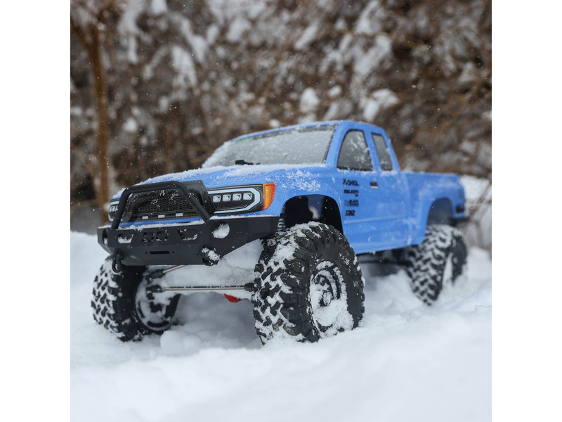 Axial SCX10 III Base Camp 4WD 1:10 RTR modrý | pkmodelar.cz