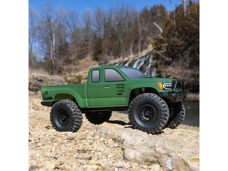 Axial SCX10 III Base Camp 4WD 1:10 RTR modrý | pkmodelar.cz