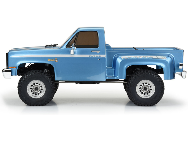 Axial SCX10 III Base Camp Chevrolet K10 1982 RTR | pkmodelar.cz