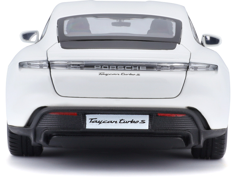 Bburago Porsche Taycan Turbo S 2019 Carrara 1:24 bílá | pkmodelar.cz