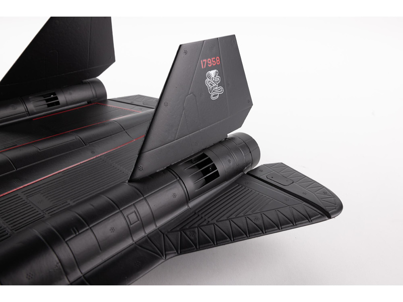 E-flite SR-71 Blackbird 0.96m AS3X SAFE Select BNF Basic | pkmodelar.cz