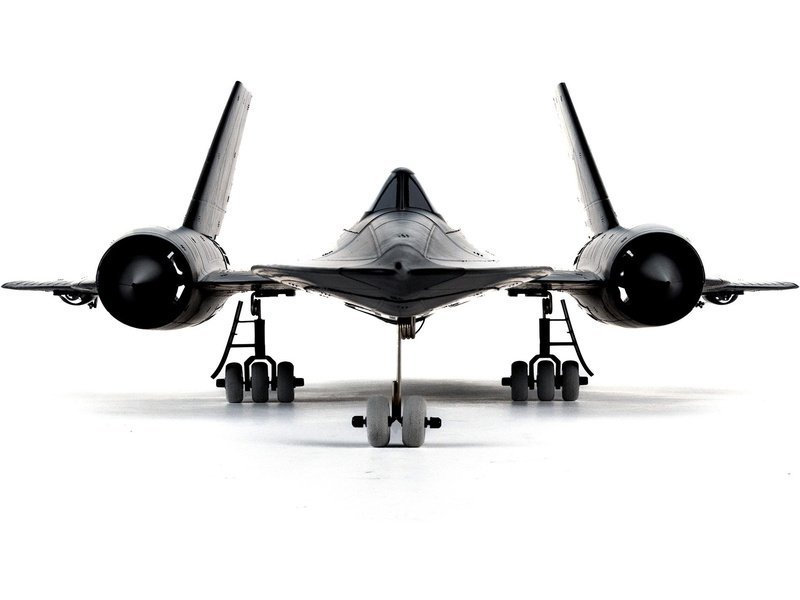 E-flite SR-71 Blackbird 0.96m AS3X SAFE Select BNF Basic | pkmodelar.cz