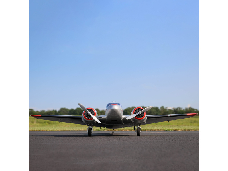 E-flite Beechcraft D18 1.5m BNF Basic | pkmodelar.cz