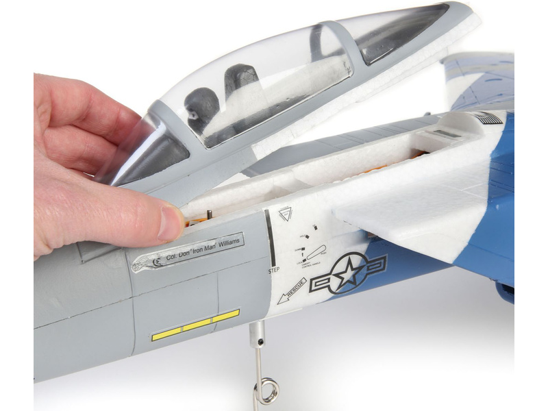 E-flite F-15 Eagle 0.7m SAFE Select BNF Basic | pkmodelar.cz