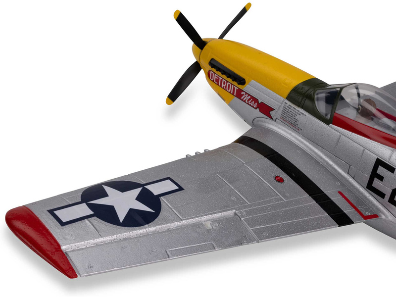 E-flite UMX P-51D Mustang “Detroit Miss” AS3X Safe Select BNF Basic | pkmodelar.cz