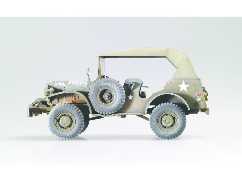 Italeri Dodgee WC/56 Staff Car (1:35) | pkmodelar.cz