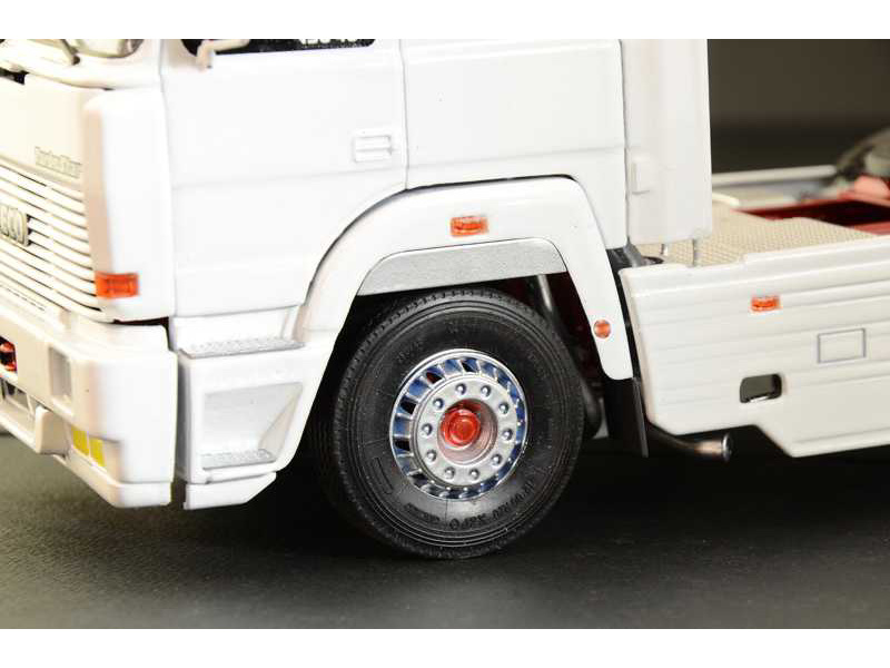  Italeri 3926 Iveco Turbostar 190.48 Special (1:24) | pkmodelar.cz