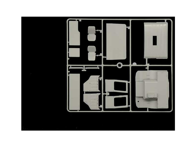 Italeri 3946 MAN F8 19.321 4x2 (1:24) | pkmodelar.cz
