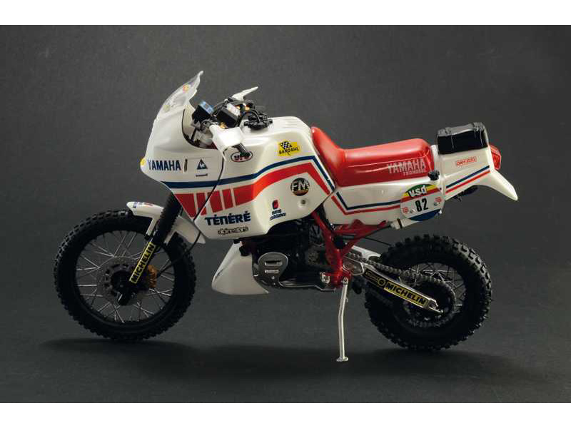 Italeri Yamaha Tenere 660 cc Paris Dakar 1986 (1:9) | pkmodelar.cz