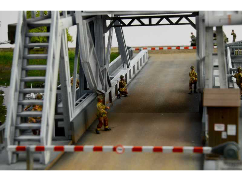 Plastikový model vojenské techniky Italeri 6194 75th D-Day Pegasus Bridge - Airborne Assault (1:72) | pkmodelar.cz