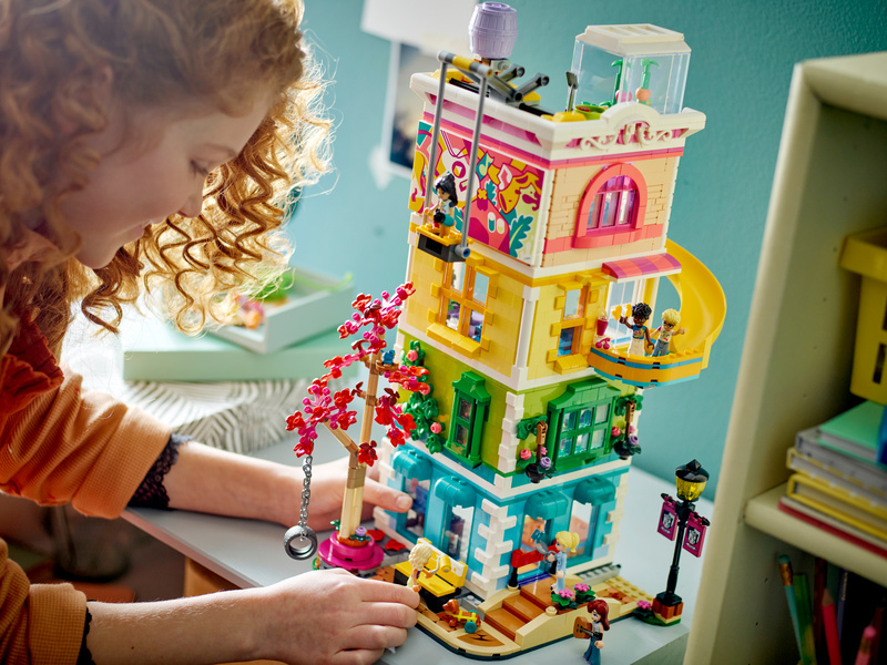 LEGO Friends - Komunitní centrum v městečku Heartlake | pkmodelar.cz