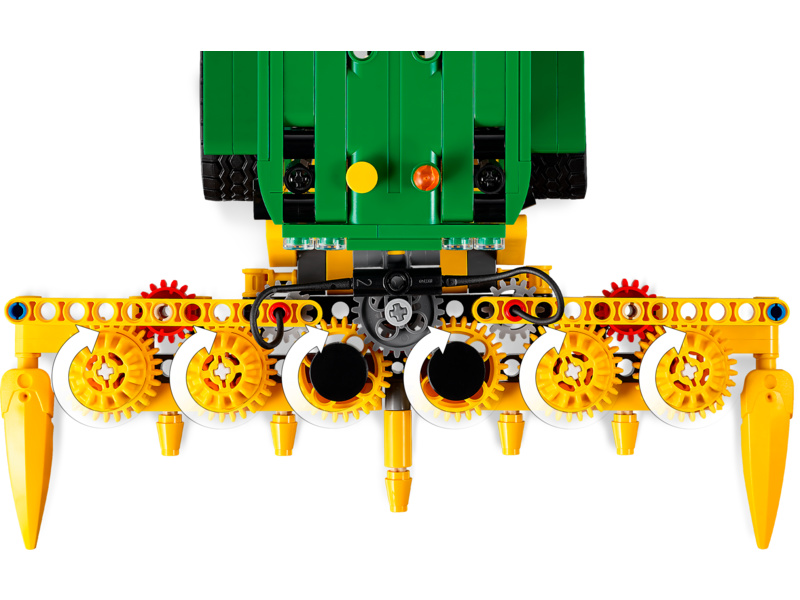 LEGO Technic - John Deere 9700 Forage Harvester | pkmodelar.cz