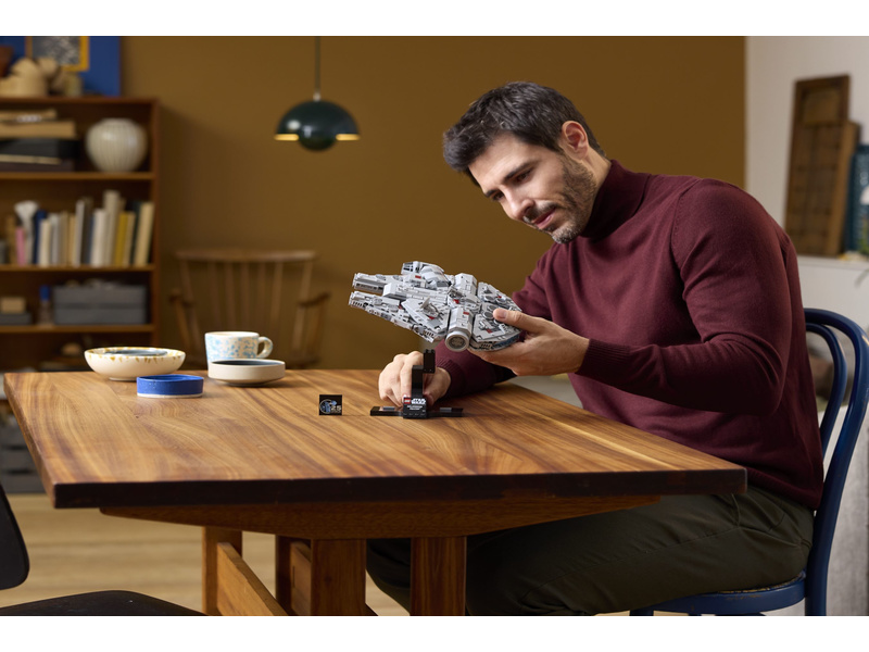 LEGO Star Wars - Millenium Falcon™ | pkmodelar.cz