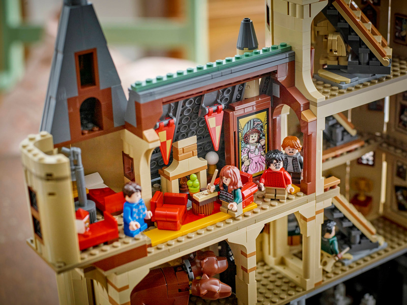 LEGO Harry Potter - Bradavický hrad: Hlavní věž | pkmodelar.cz